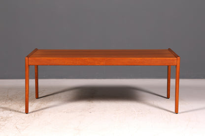 Magnifique table basse moderne du milieu du siècle en teck, table d’appoint rétro vintage, table basse des années 70 pour le salon