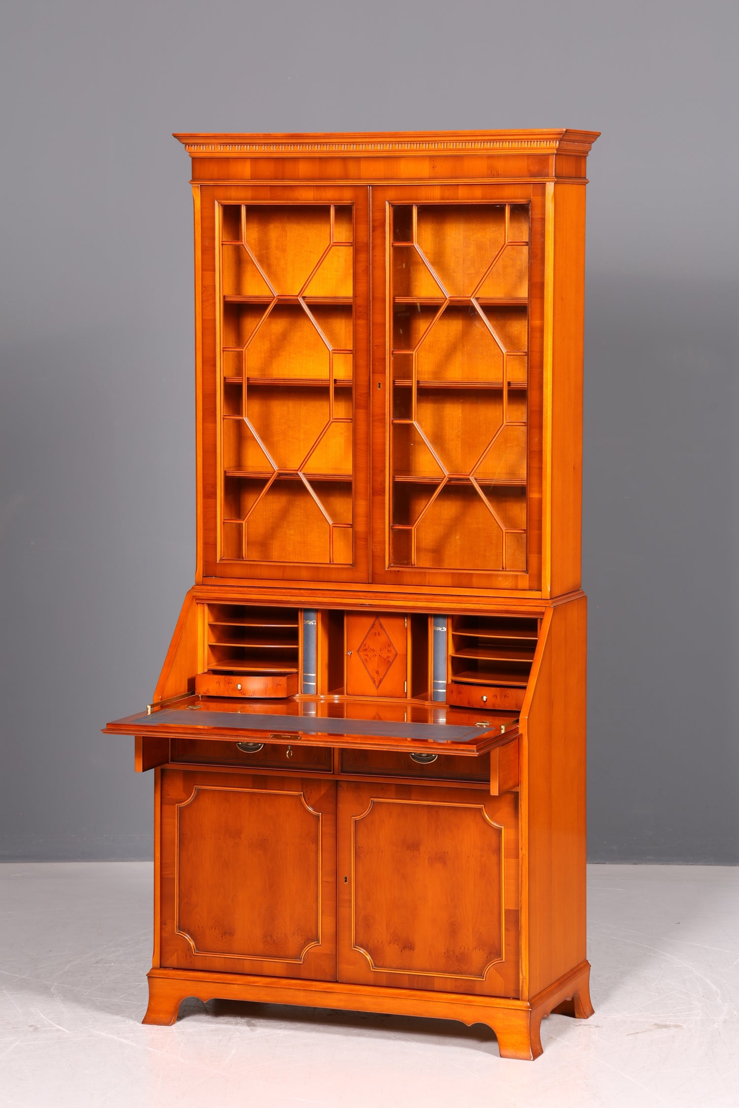 Stilvoller Original Heldense Englischer Aufsatzsekretär Eibe 60s Vitrine Schrank Büro Schreibmöbel UK