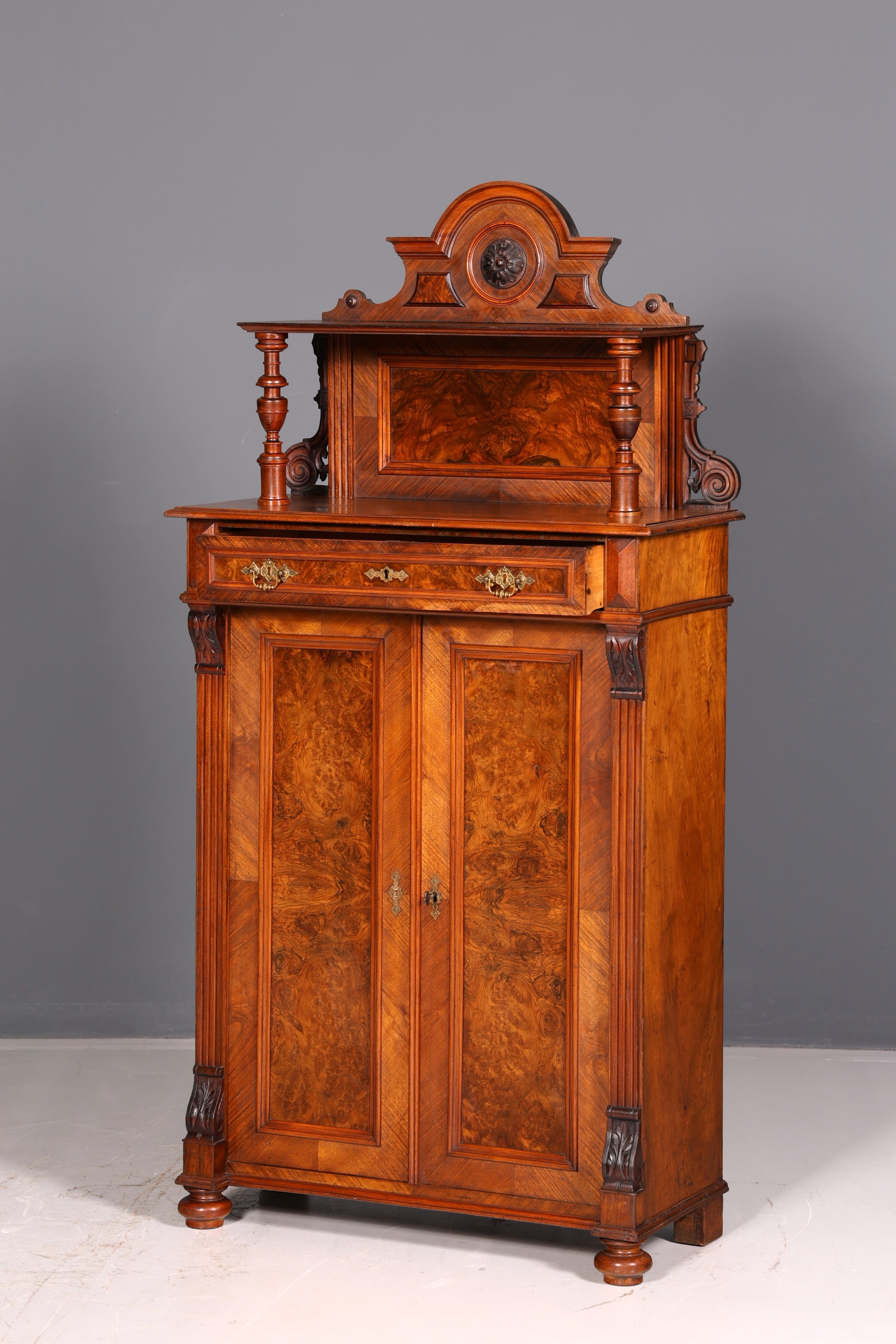 Traumhaftes Gründerzeit Vertiko mit Aufsatz Jugendstil Schrank Antik Highboard Buffet Kommode Vintage
