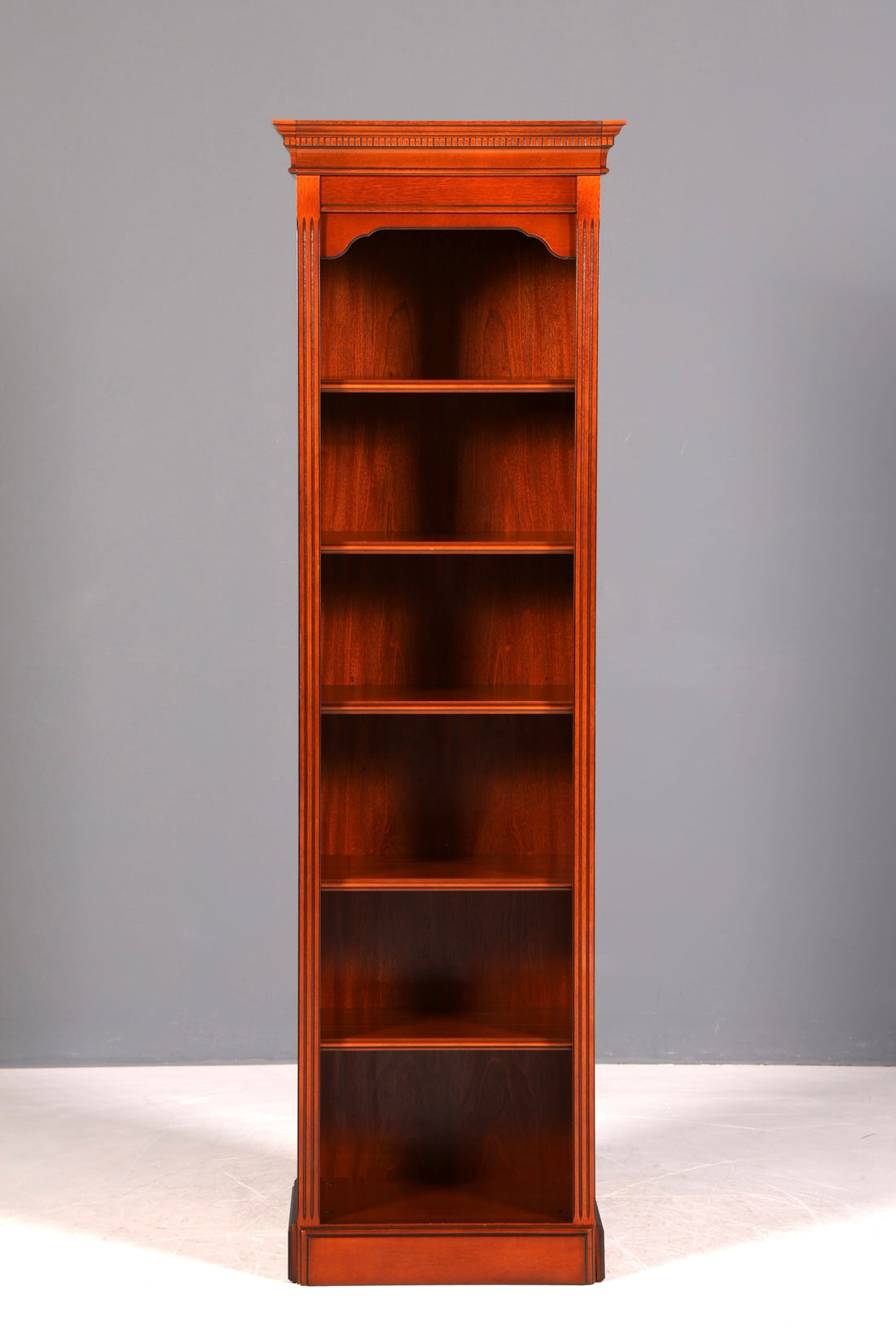 G066 Finish cm Wunderschönes Englisches Bücherregal Antik Regal Bookshelf Buchablage 60s