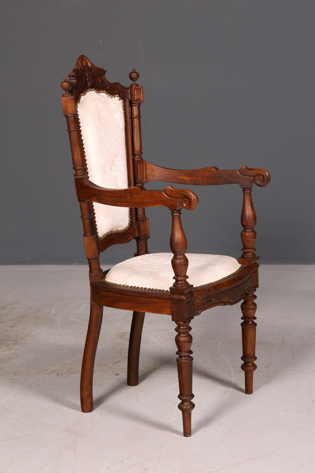 Élégant fauteuil néo-Renaissance à accoudoirs, chaise antique de l’époque Gründerzeit, chaise de secrétaire, chaise de bureau, chaise rembourrée, 1 sur 2