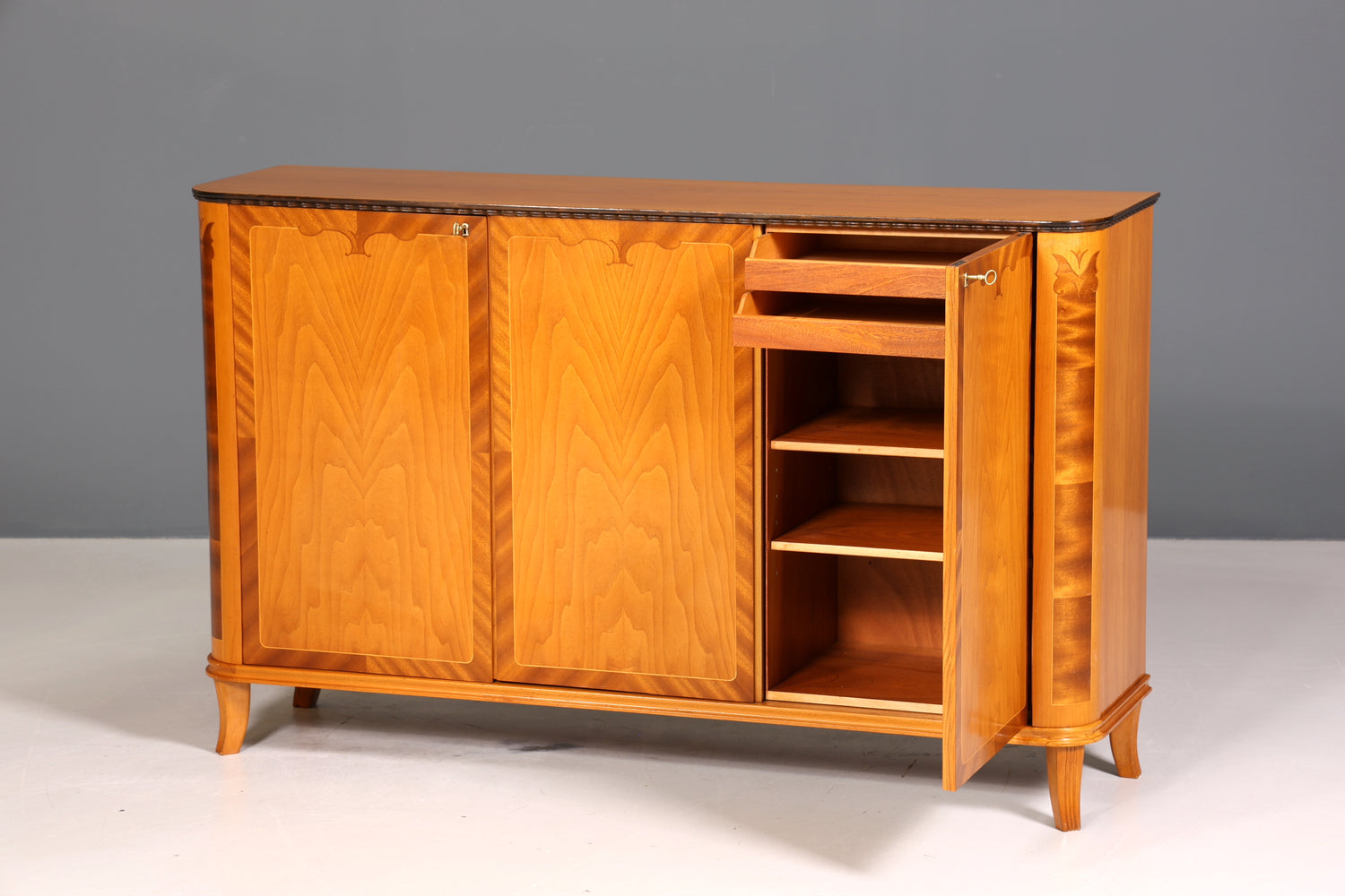 Stilvolles Original Art Deco Schrank Vertiko Sideboard um 1930 Highboard Kommode