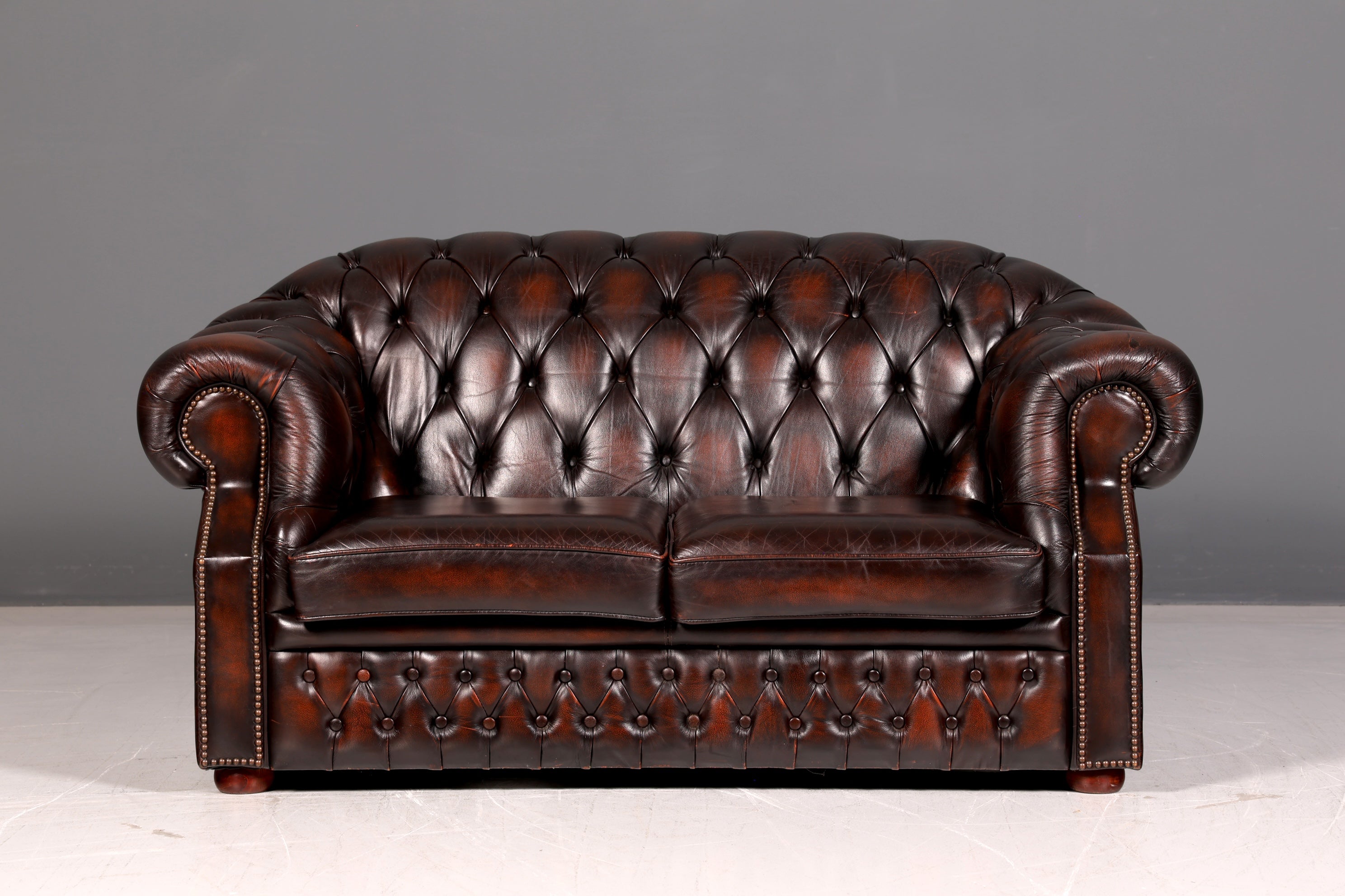 Wunderschöne Original Chesterfield Centurion 2-Sitzer Couch Echt Leder Sofa Englisch UK Antik Vintage