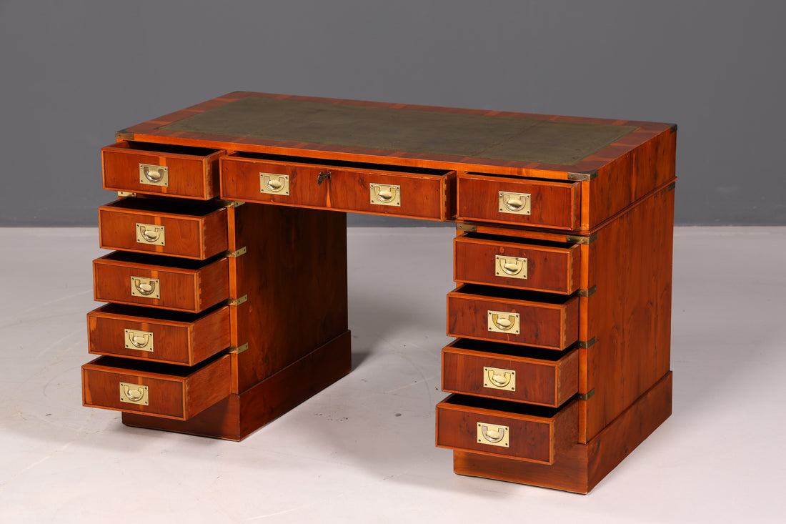 Élégant bureau maritime, coffre militaire anglais, bureau de travail, table de bureau, sous-main en cuir véritable, antique, vintage