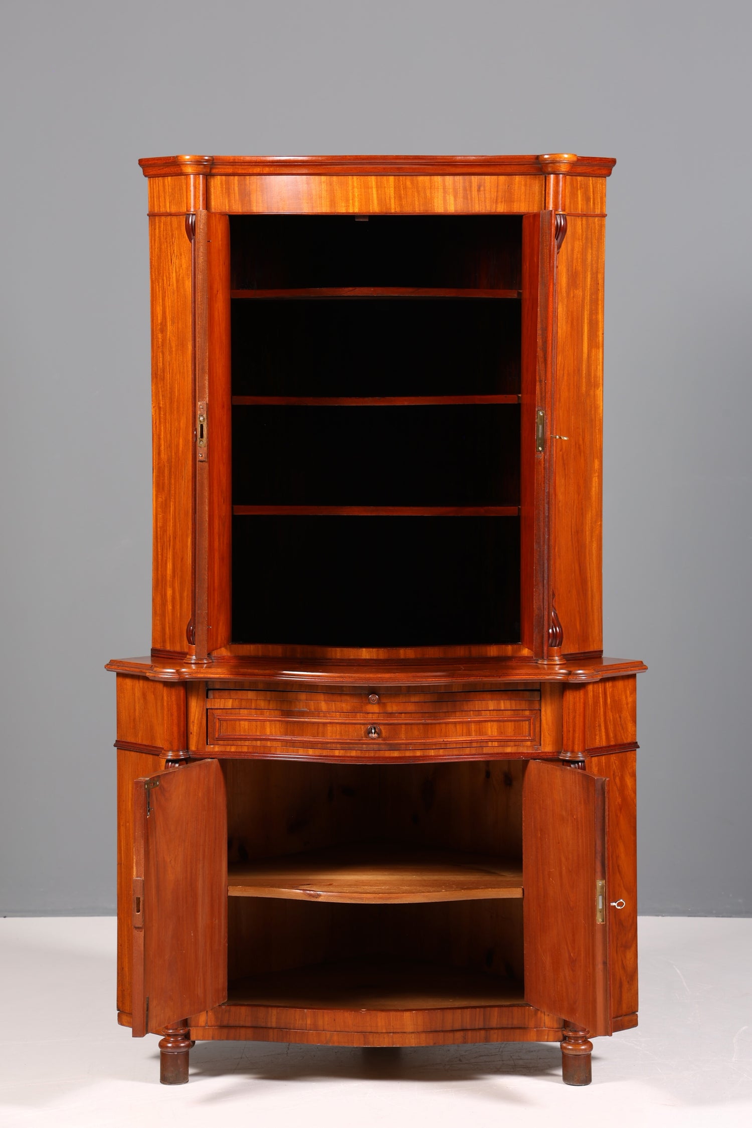 Traumhafter Louis Philippe Eckschrank Antik Gründerzeit Schrank um 1880