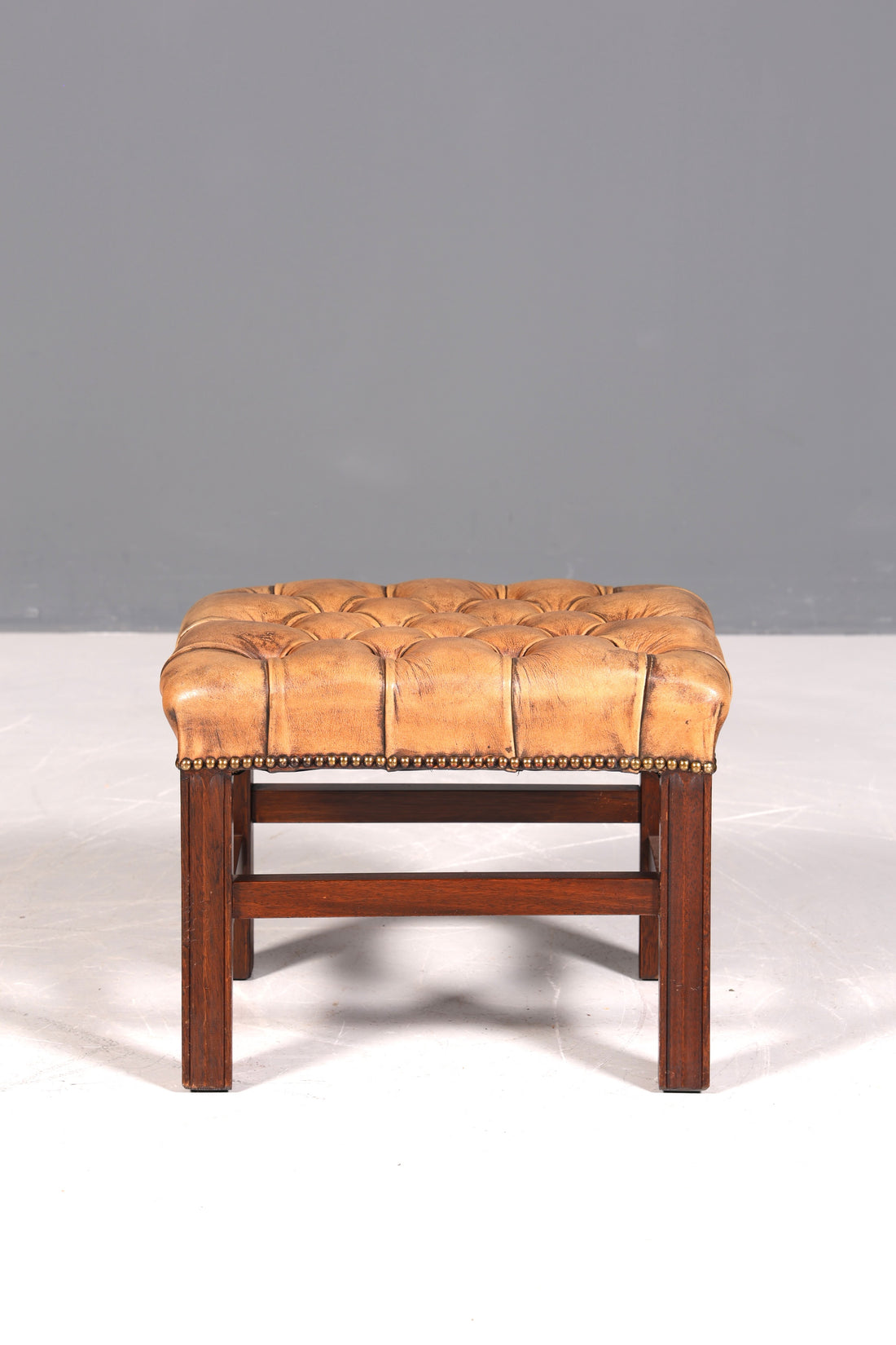 Tabouret Chesterfield d&