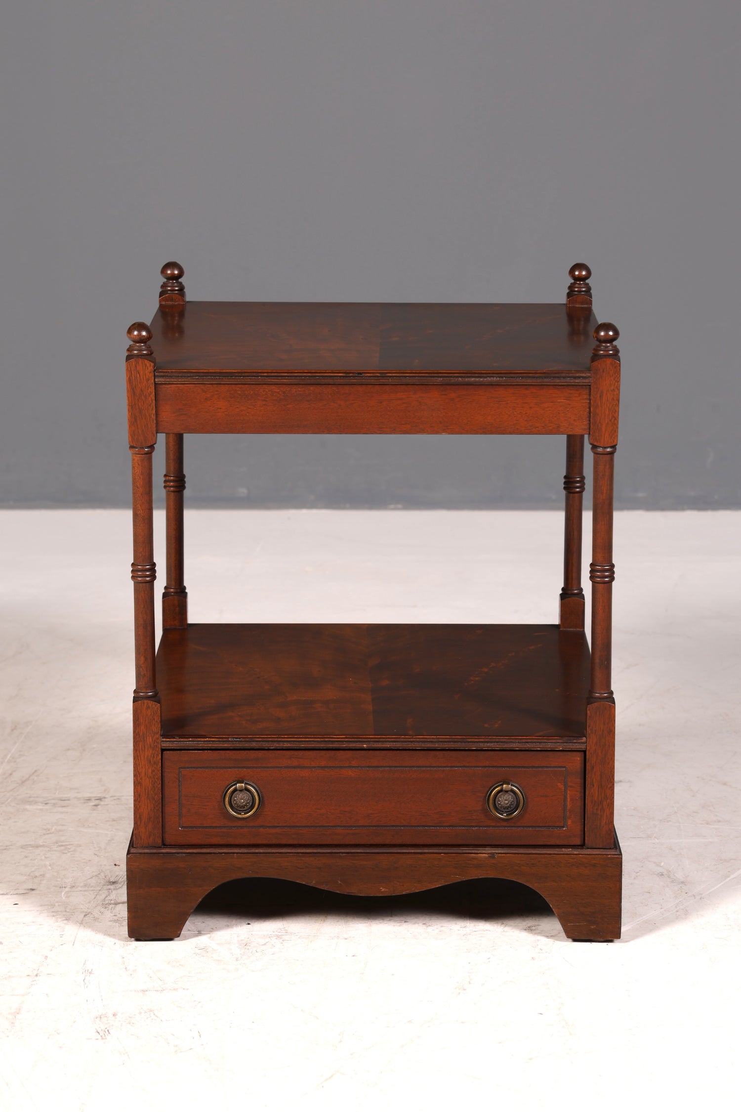 G145 Finish cm Traumhafter Englischer Tisch Couchtisch Englisch Antik Stil Mahagoni Ablagetisch Empire Stil Beistelltisch