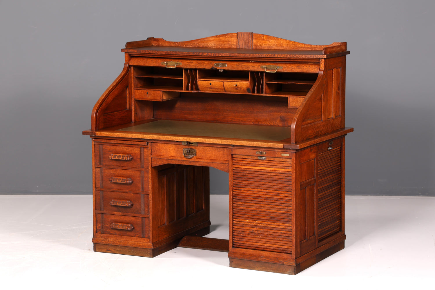Magnifique secrétaire de style Bauhaus, bureau Art déco, secrétaire à rideau, antiquité vintage en chêne