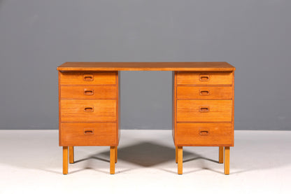 Magnifique bureau vintage de style danois, design des années 50, en bois de teck.