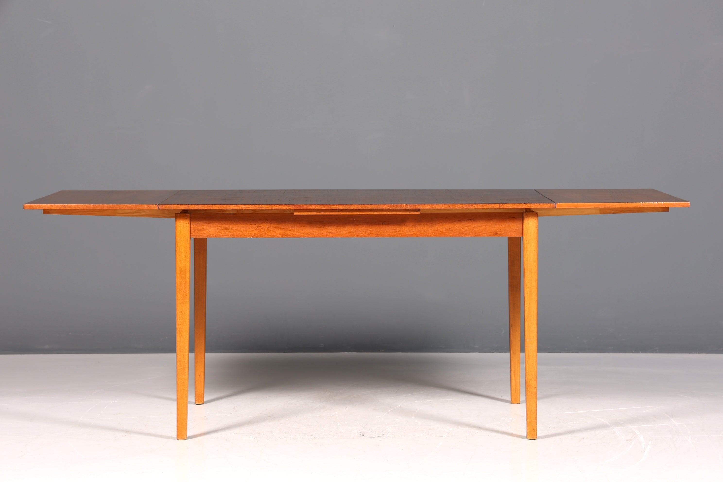 Magnifique table de salle à manger extensible vintage des années 50, table de cuisine rétro