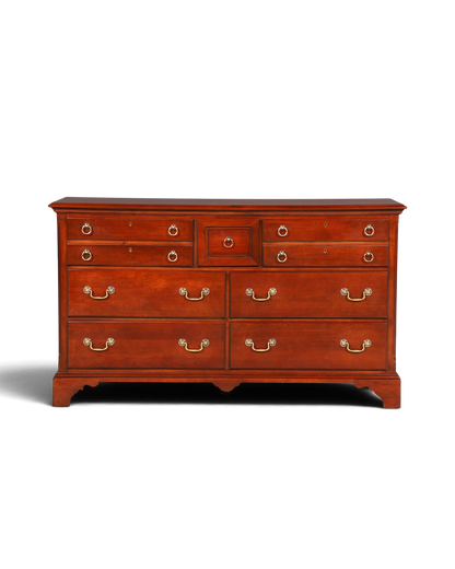 Hauptstadt Möblerei Drexel Heritage Kommode aus Holz im Antik-Stil mit sieben Schubladen und Messingbeschlägen