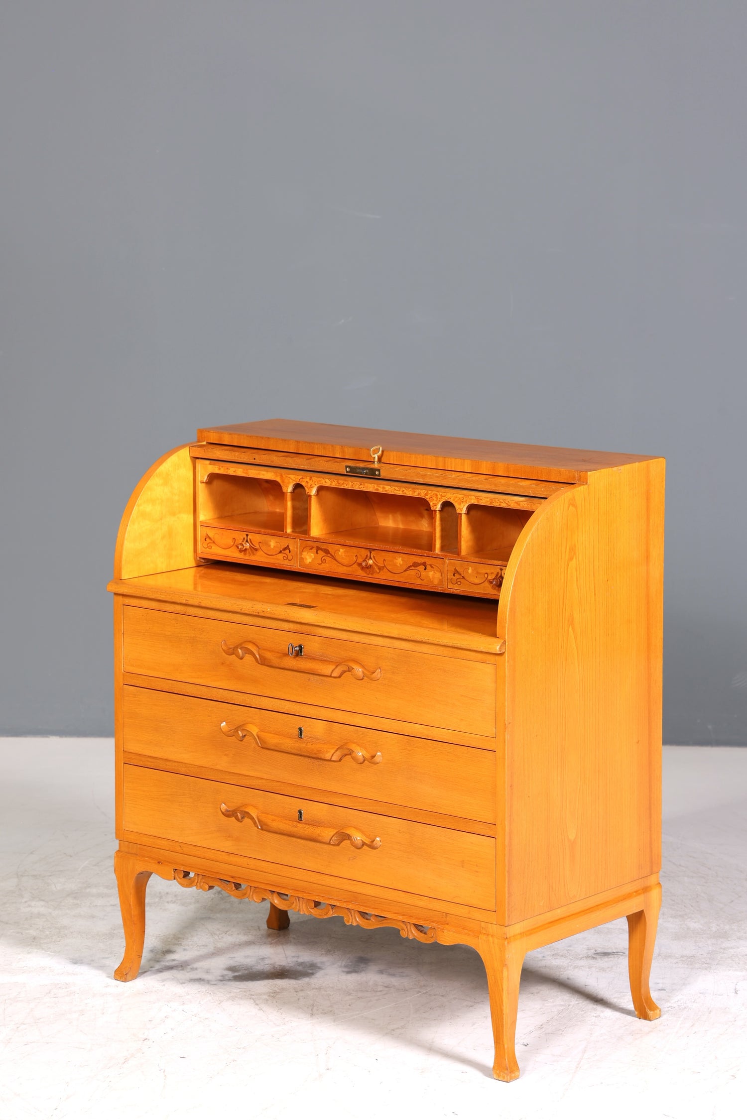 Stilvoller Rollladensekretär um 1930 Büro Kommode Kirschholz Sekretär Schreibtisch Kommode