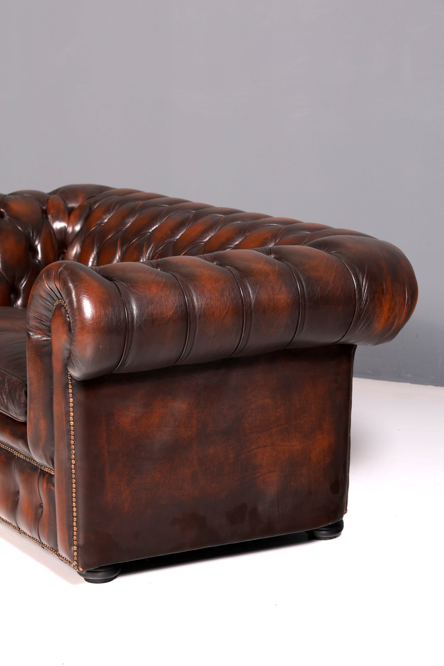 Wunderschönes Original Chesterfield Sofa 2-Sitzer Couch Echt Leder Englisch Polstersofa