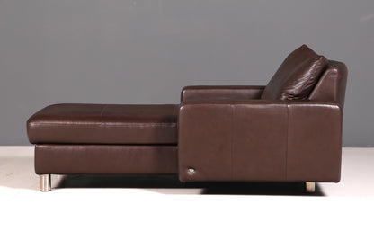 Magnifique méridienne Stressless E200 en cuir véritable marron, chaise longue avec ottomane, canapé en cuir et fauteuil relax vintage