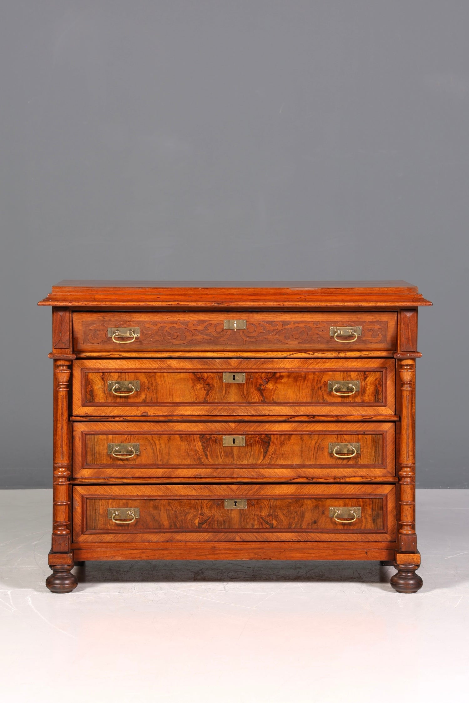 Commode onirique Gründerzeit, buffet antique Art Nouveau, commode, coffre à linge