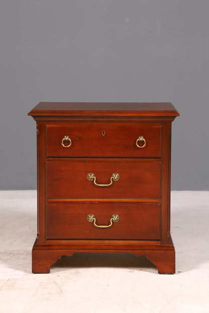 Edle Drexel Heritage Kommode Antik Stil Nachttisch USA Schubladenkommode 1 von 2