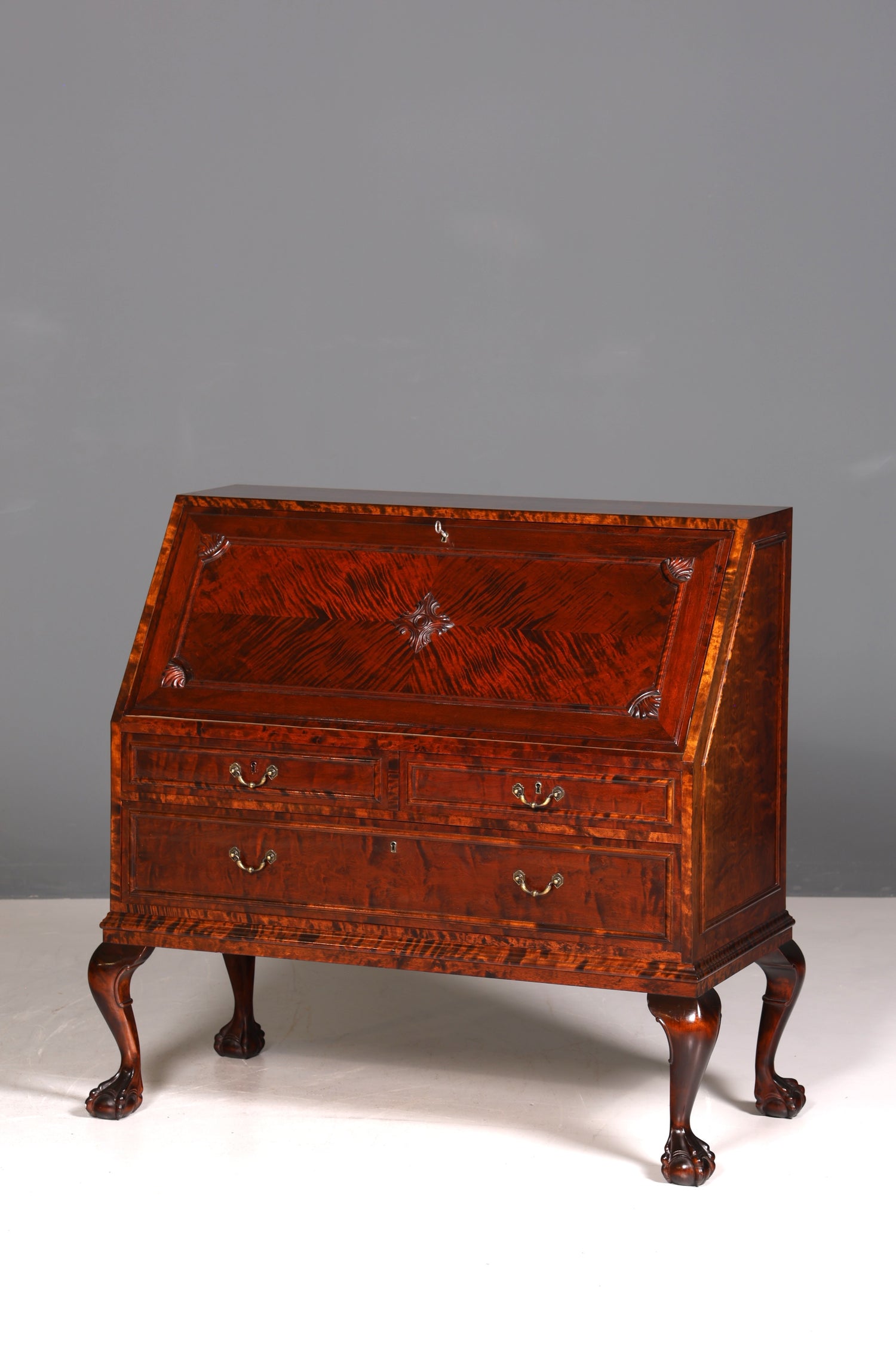 Secrétaire élégant datant des années 1930, commode de bureau en bois massif, bureau, secrétaire de bureau