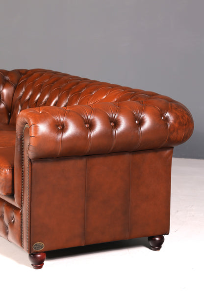 G119 Finish Wunderschönes Original Chesterfield Sofa 3- Sitzer echt Leder Oxblood Couch Englisch