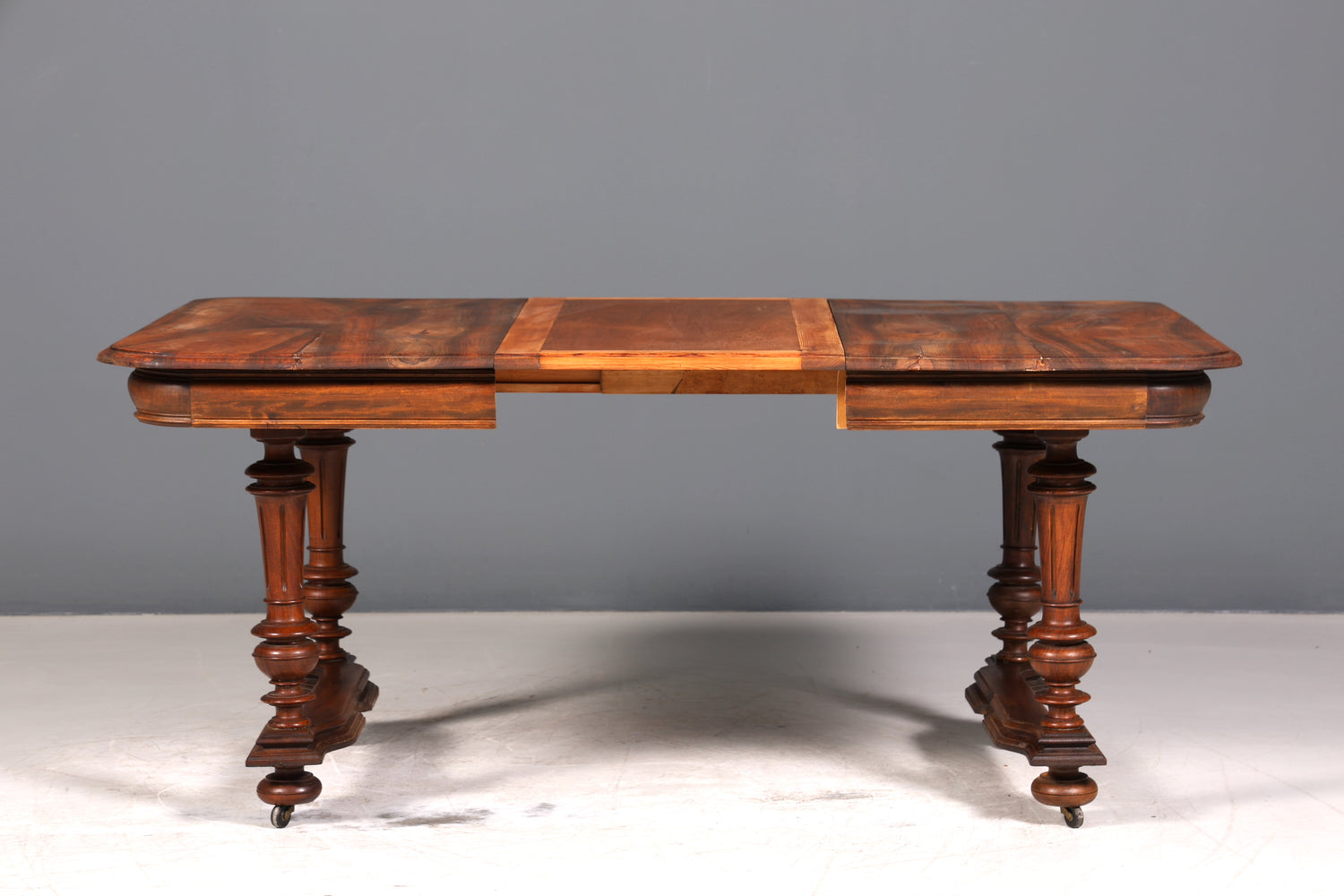E904 Finish Traumhafter Gründerzeit Tisch ausziehbarer Esstisch Nussbaum Antik Küchentisch
