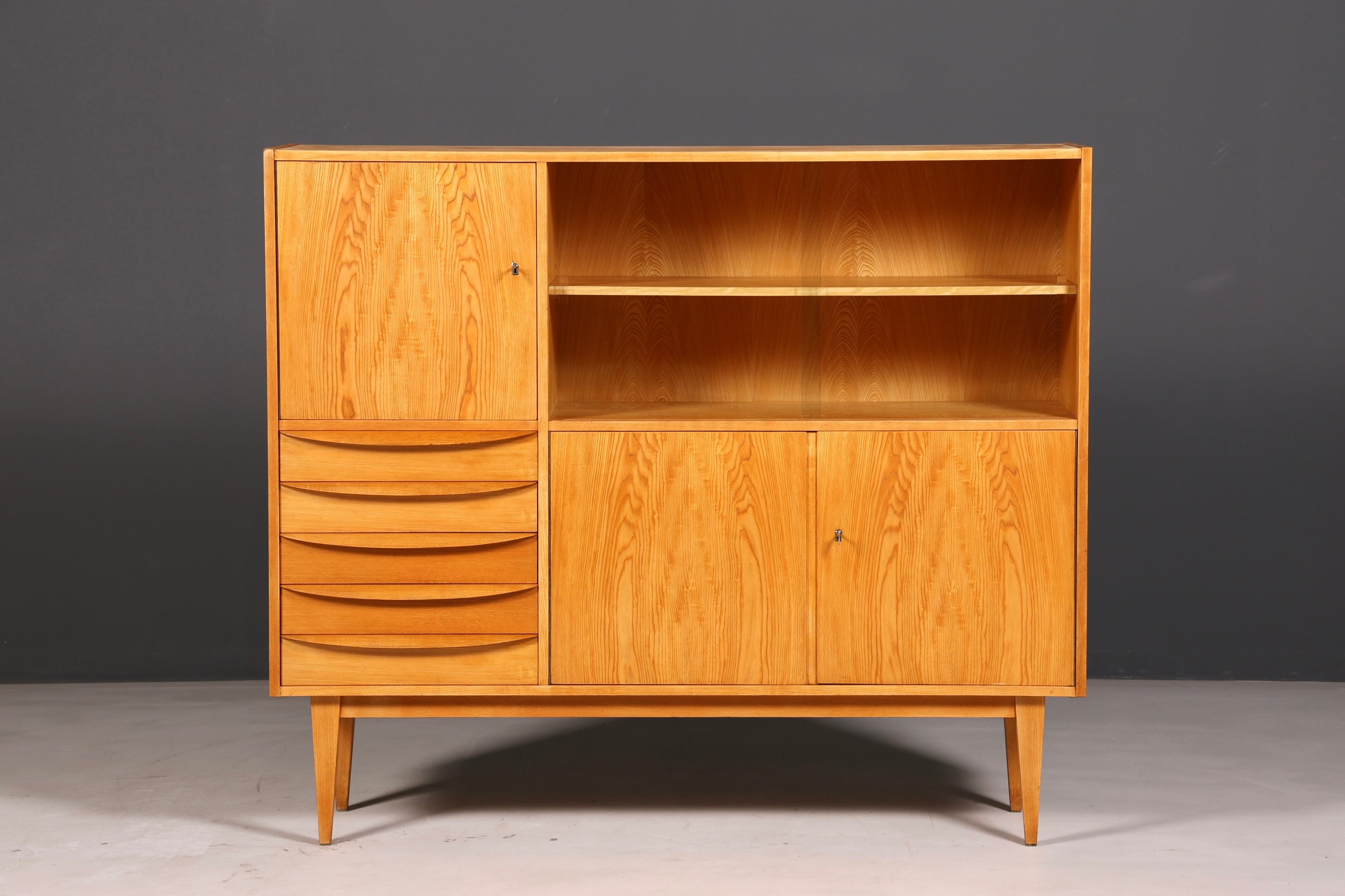 Magnifique vitrine originale Hellerau, modèle Mid-Century, Franz Ehrlich 602, commode et bibliothèque