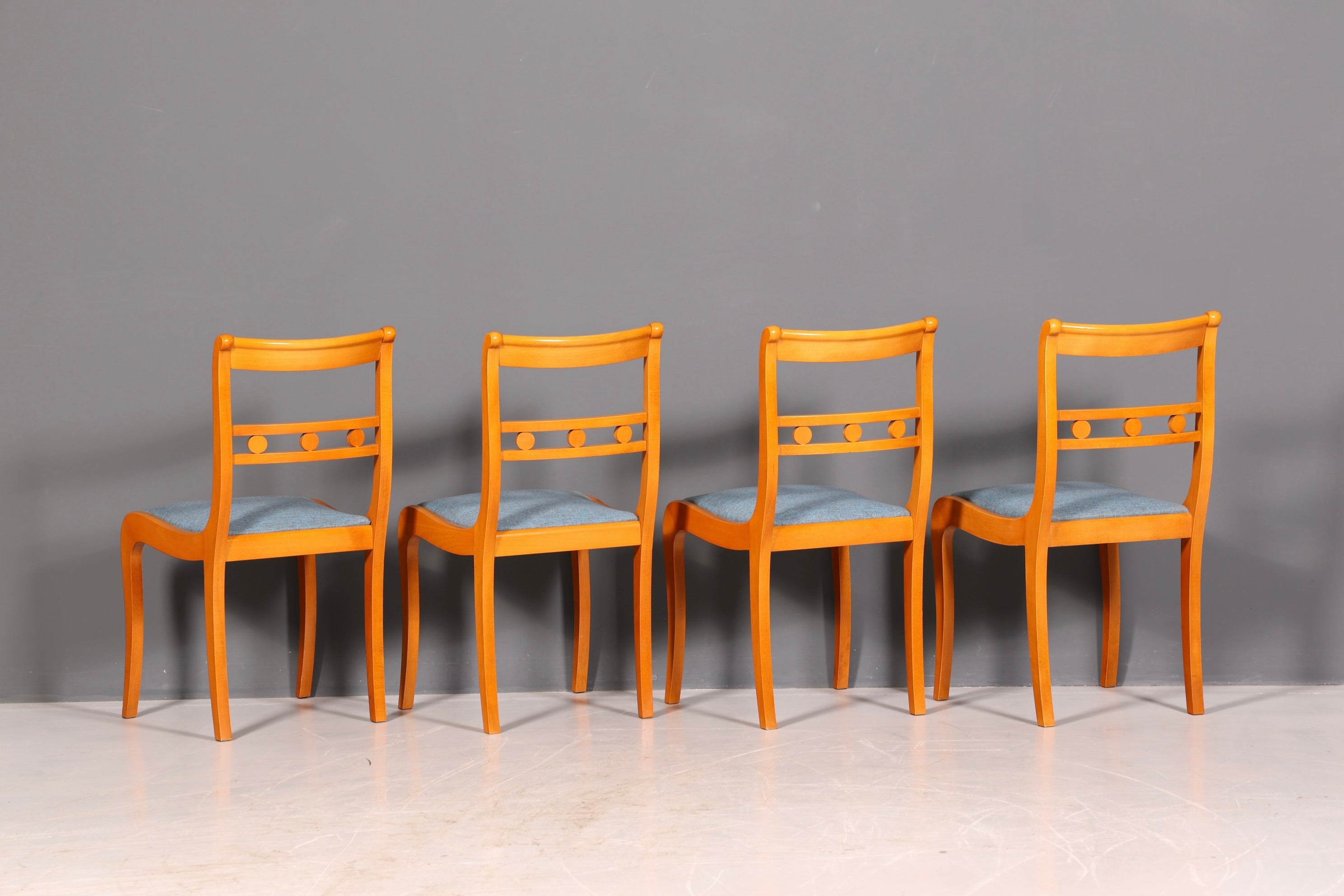 Edles 4er-Set Englische Esszimmerstühle Dining Chairs Antik 60er Jahre Küchenstühle Stuhlset neu bezogen