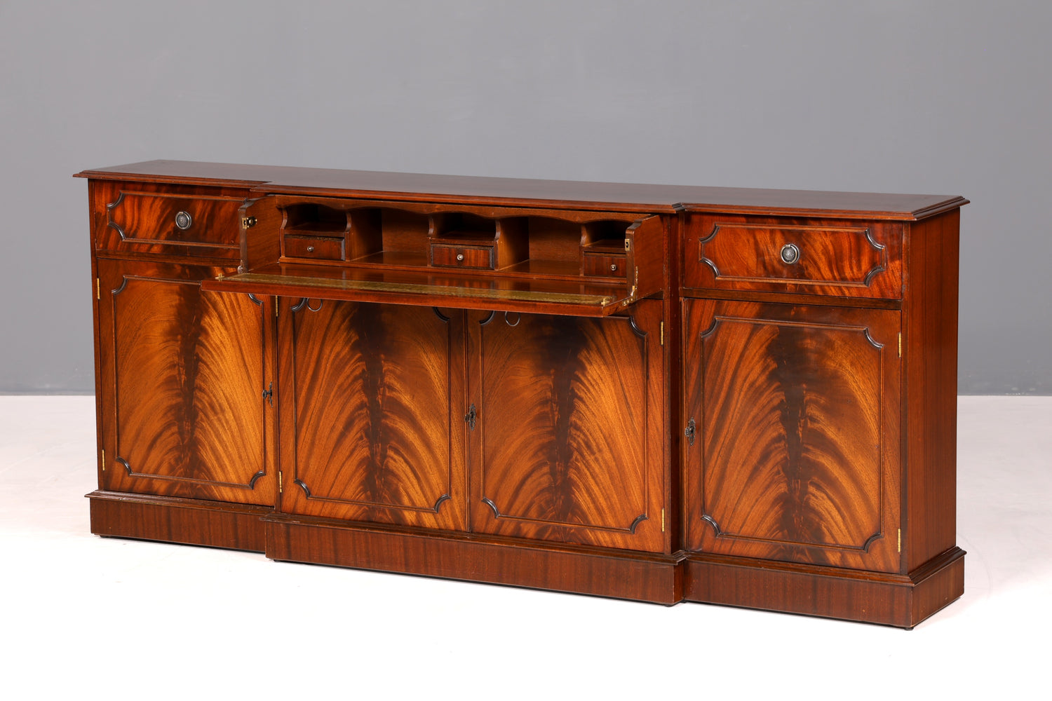 Wunderschönes Englisches Sideboard Mahagoni Schrank Antik 60s Buffetschrank Kommode