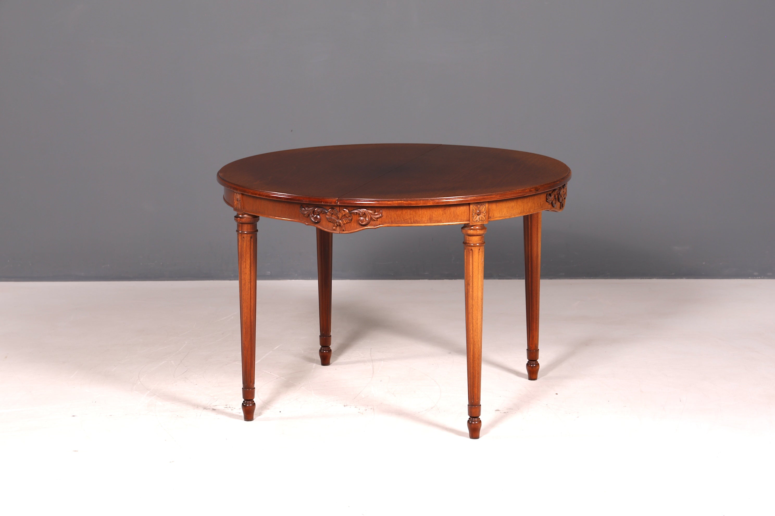 Stilvoller Tisch im Gustavianischer Stil Küchentisch ausziehbar Antik Stil Esszimmer Tisch