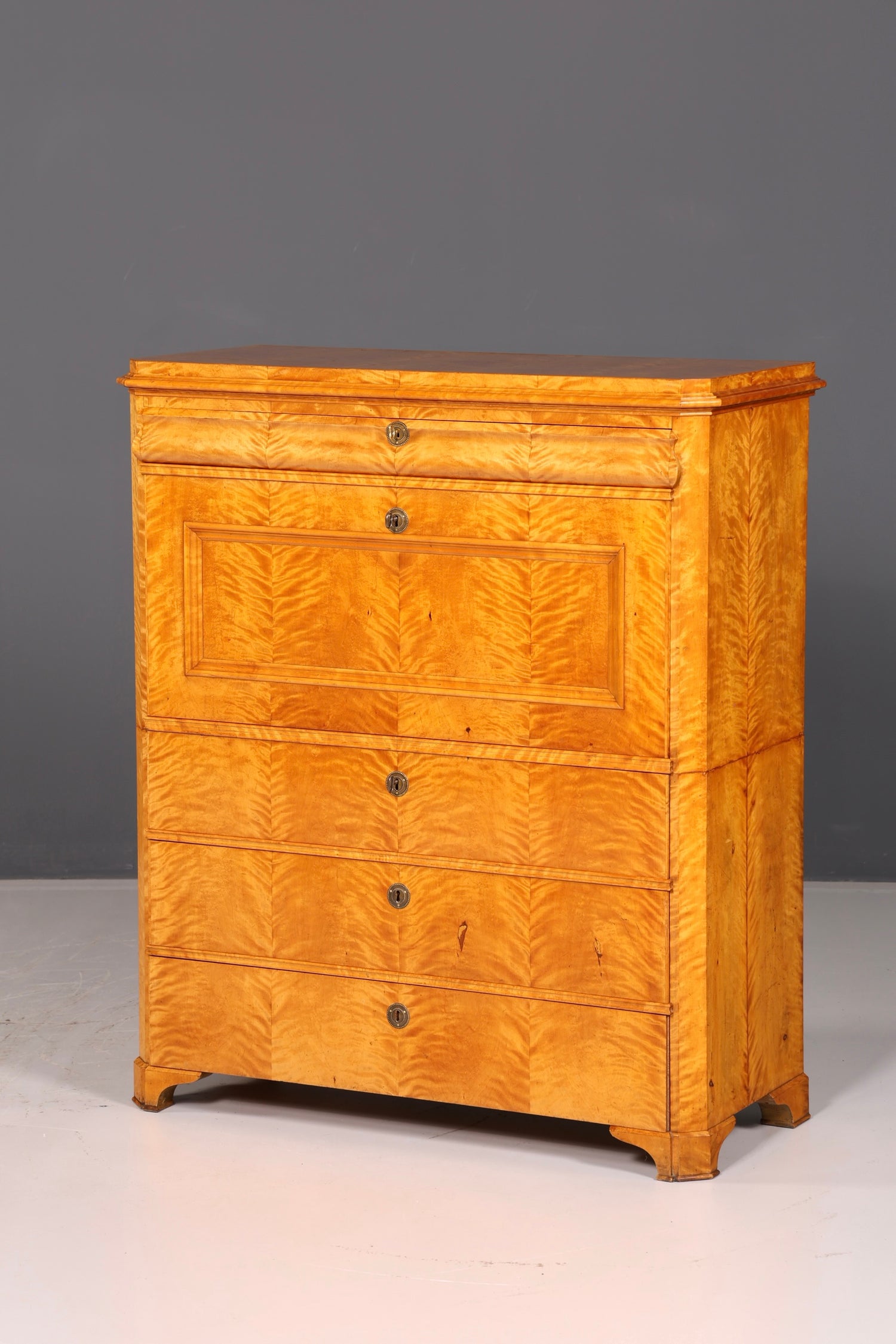Impressionnant secrétaire Biedermeier, chiffonnier, commode antique, meuble de bureau, commode à écrire, bahut haut.