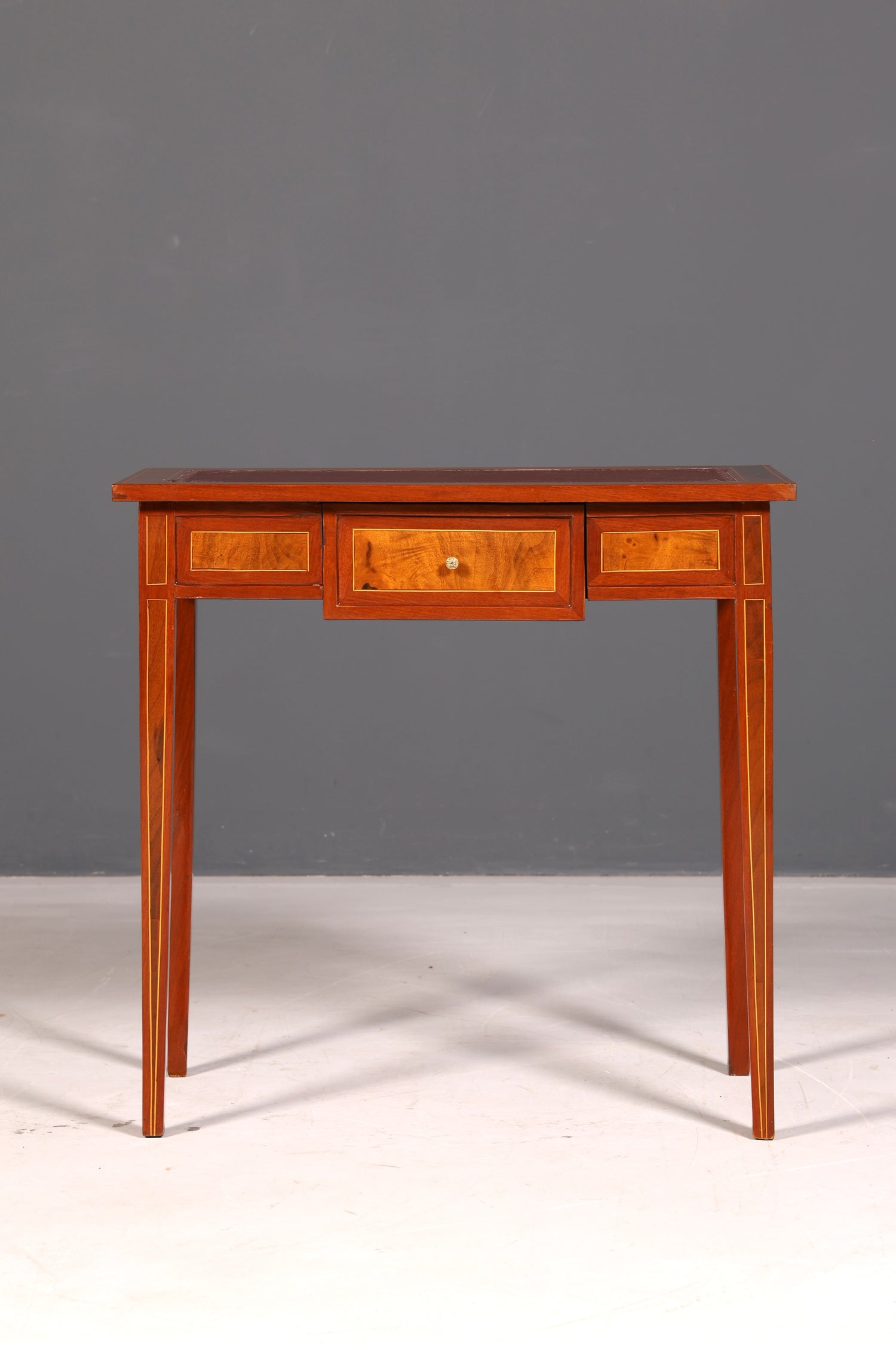 Wunderschöner filigraner Schreibtisch French Desk Antik Stil echt Holz Bürotisch Office Table