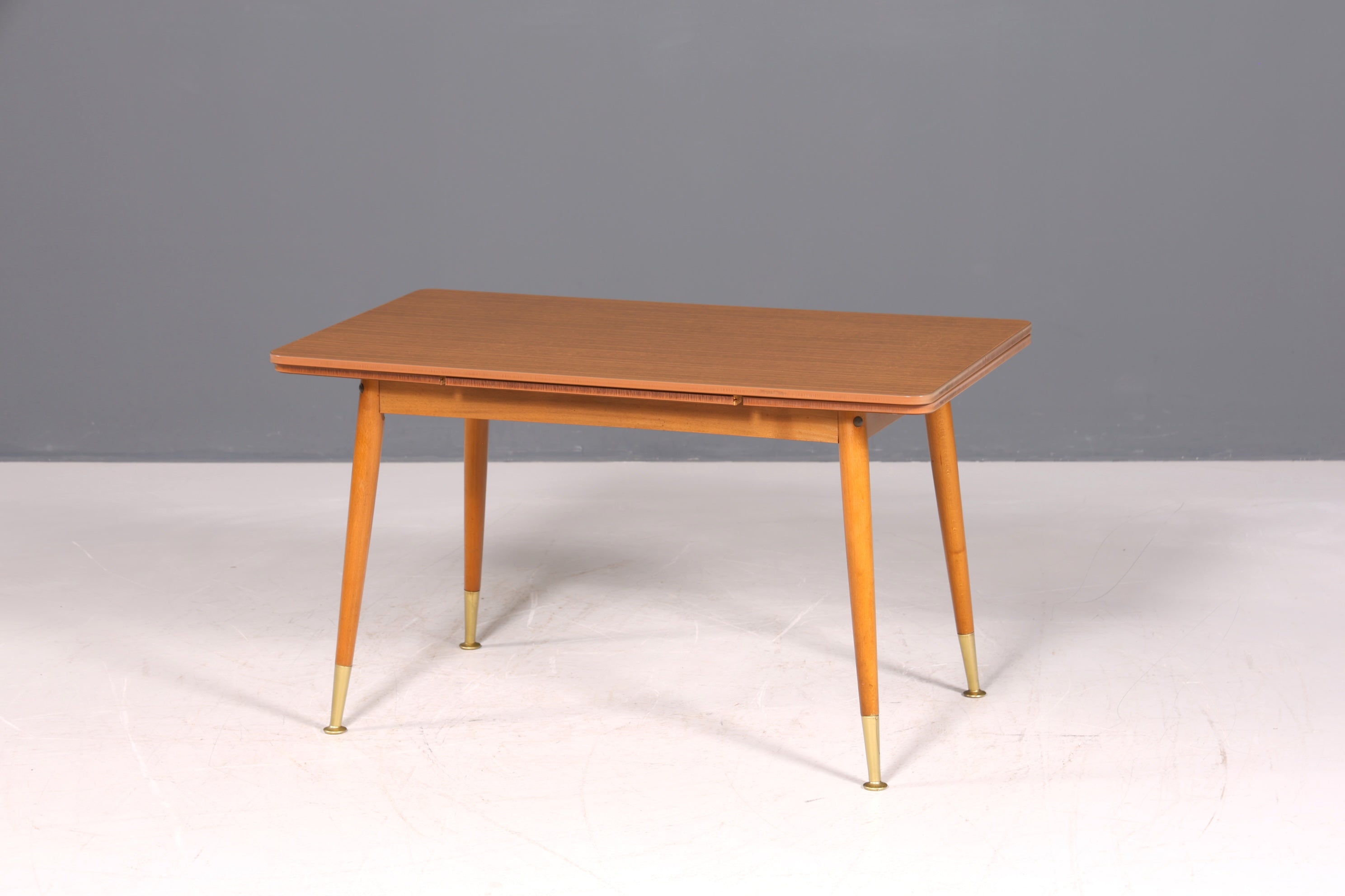 F964 Finish Wunderschöner Mid Century Küchentisch Vintage Tisch ausziehbar und höhenverstellbar