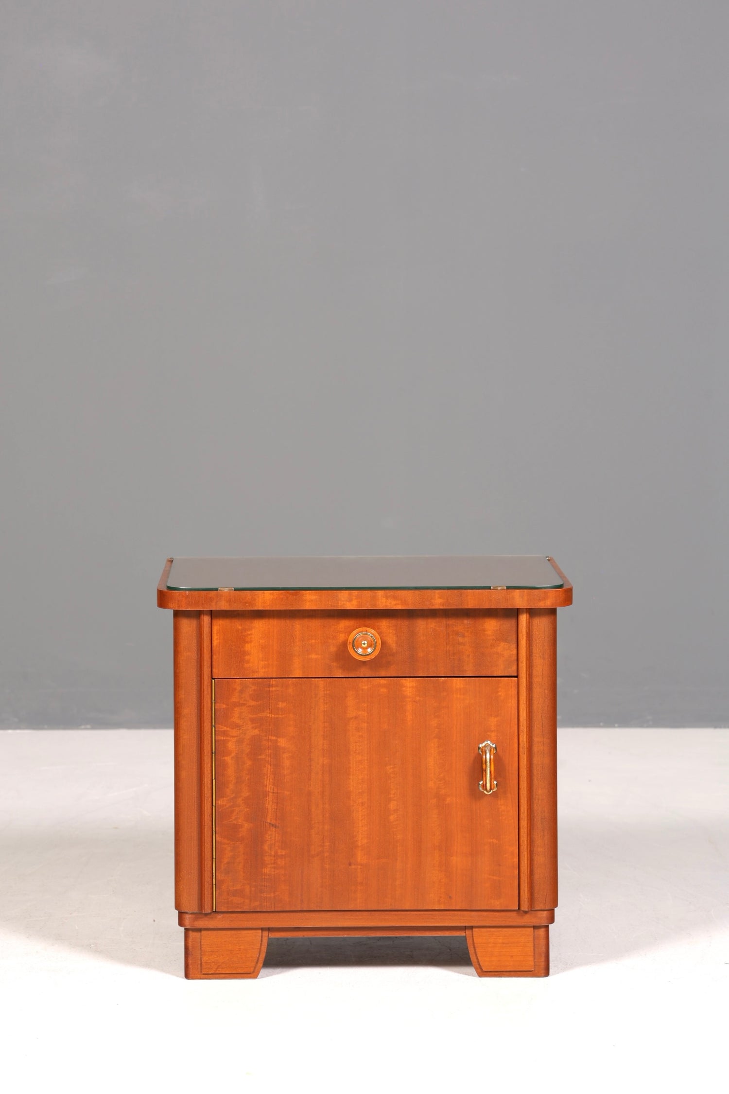 Schlichte Mid Century Kommode Vintage Klappschränkchen Danish Design Nachttisch 2 von 2