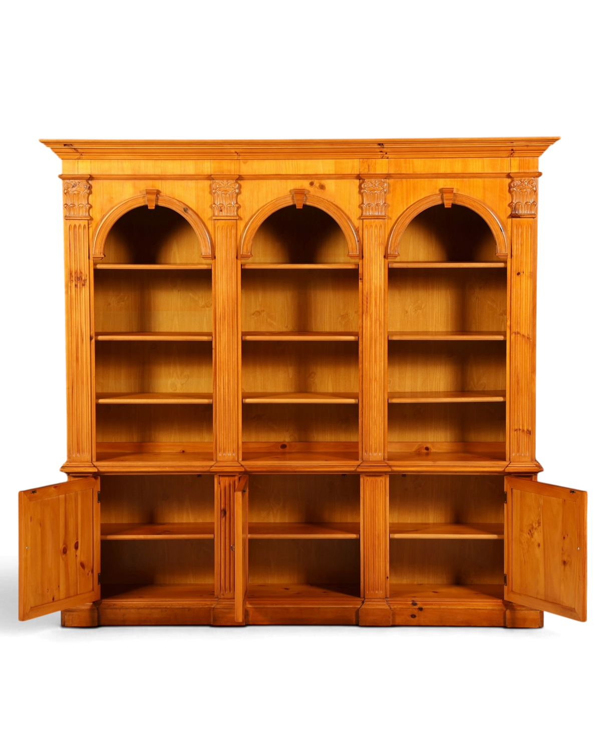 Hauptstadt Möblerei XXL Ethan Allen Bücherregal aus Kiefernholz im Antik Stil mit drei Rundbogen-Regalfächern