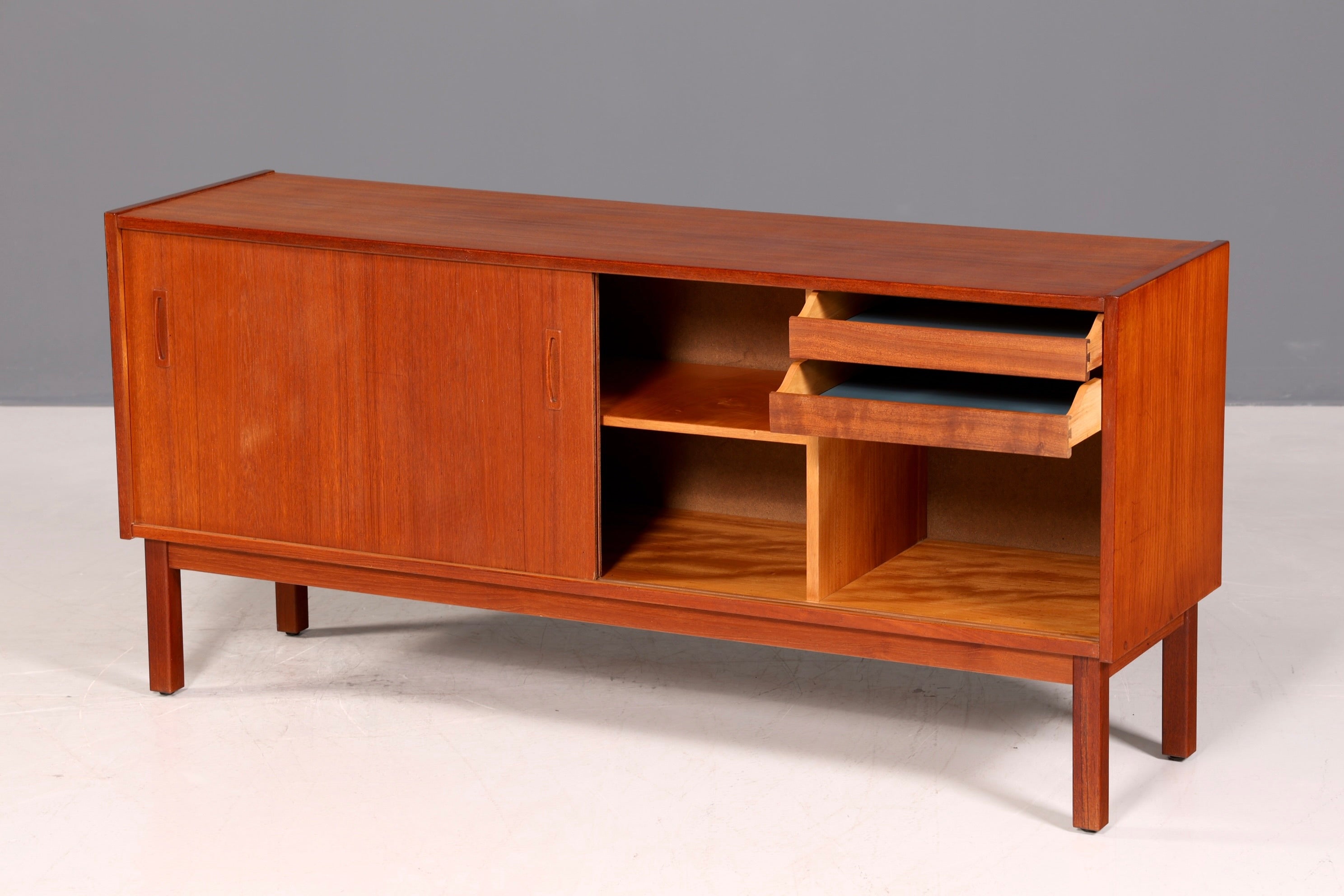 G420 Finish Wunderschönes Mid Century Sideboard Vintage TV Kommode 60s Schrank (Kopie)