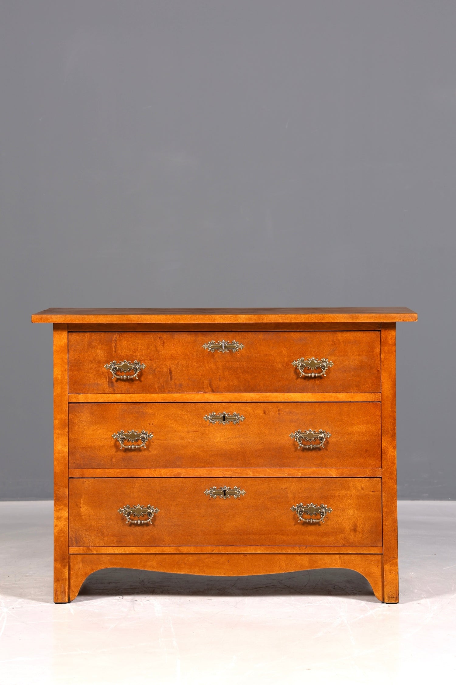 Magnifique commode Gründerzeit (fin du XIXe siècle), buffet ancien Art nouveau, commode, coffre à linge