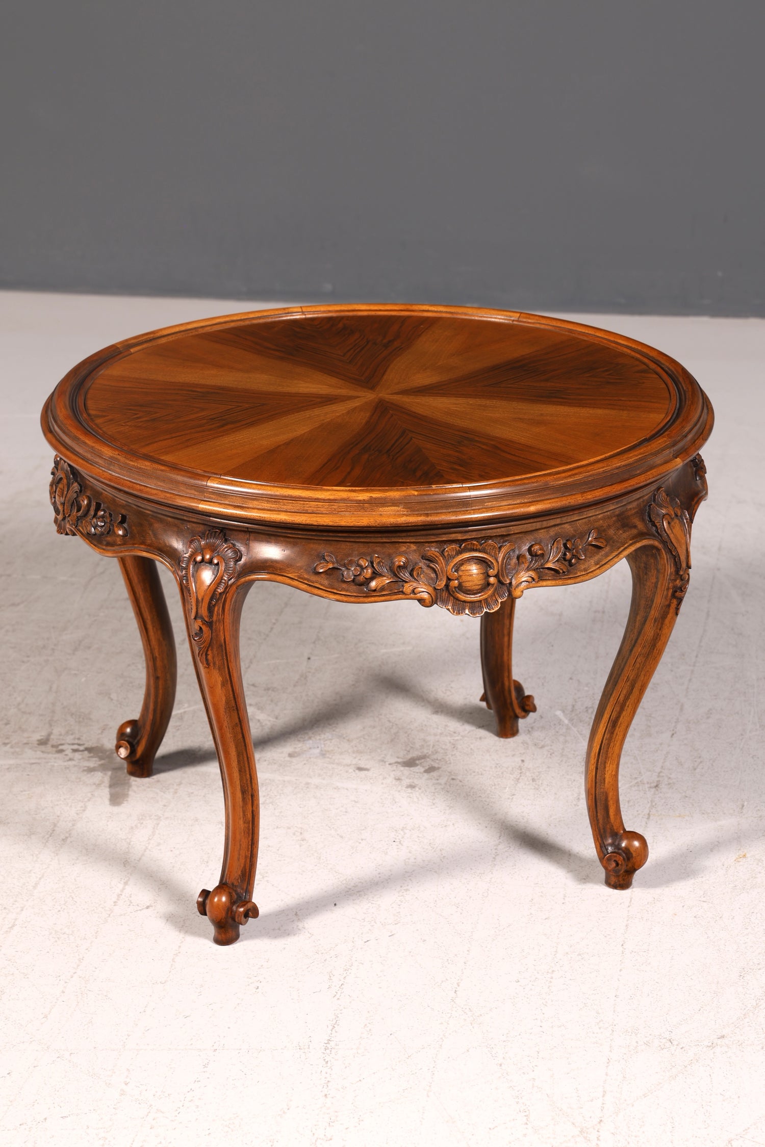 Wunderschöner Chippendale Couchtisch Barock Stil Rund Beistelltisch Ablagetisch Antik Sofatisch Vintage
