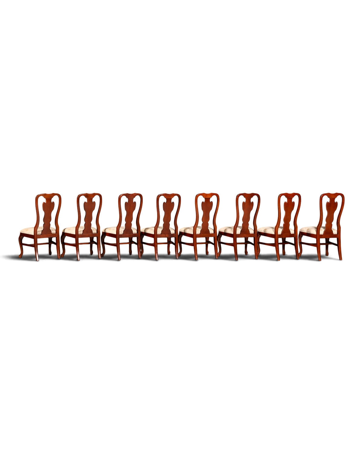 Hauptstadt Möblerei Set aus acht Drexel Heritage Chippendale Esszimmerstühlen aus Holz mit hellem Polster