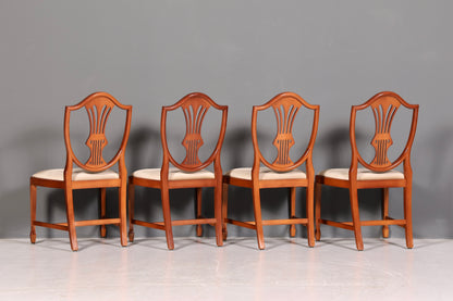 Ensemble élégant de 4 chaises anglaises style Hepplewhite, chaises de salle à manger anciennes, chaises de cuisine, ensemble de chaises vintage  