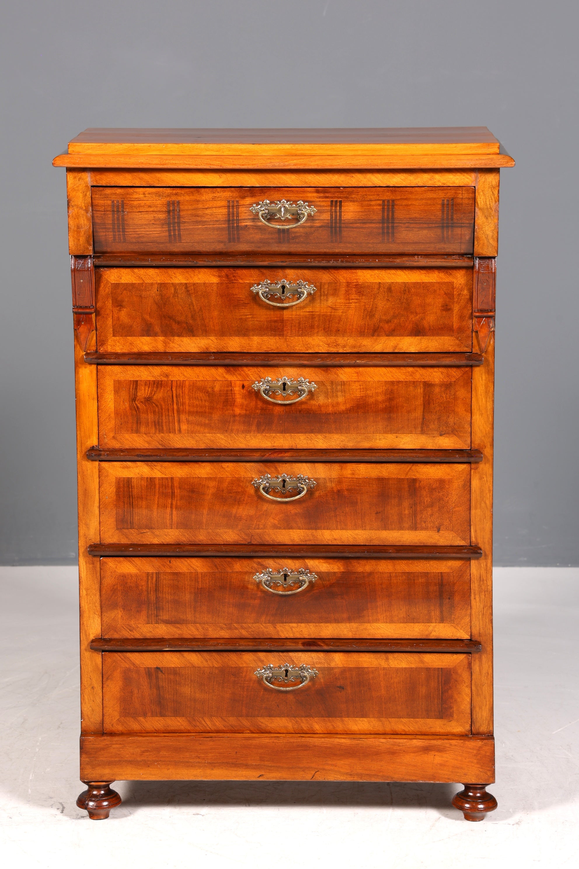 Commode élégante Gründerzeit vers 1890, vertiko Art Nouveau, chiffonnier antique, commode en lin