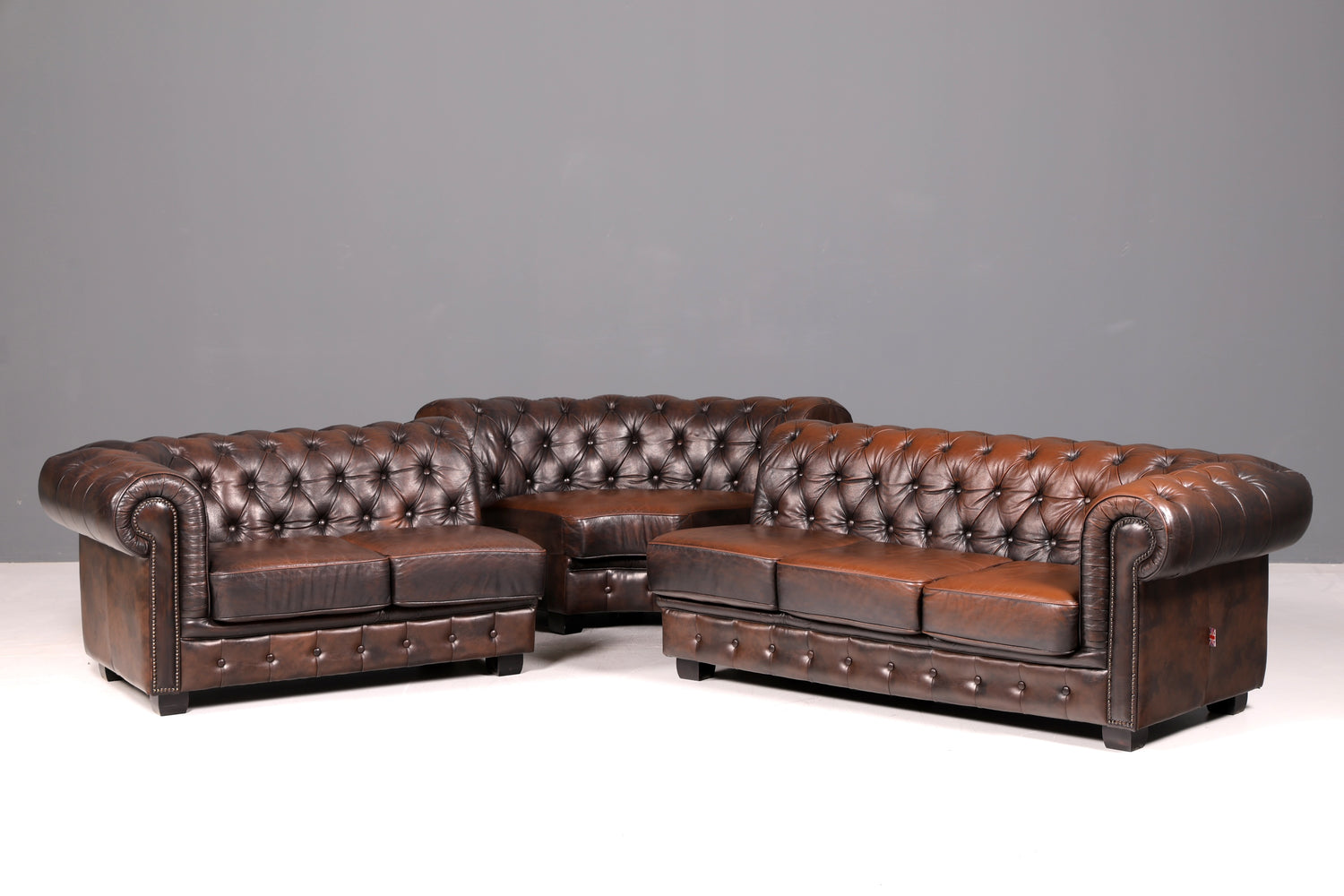 Edles Original Chesterfield Sofa Ecksofa mit Hocker Echt Leder Englisch Eckcouch Leder Couch Antik Vintage