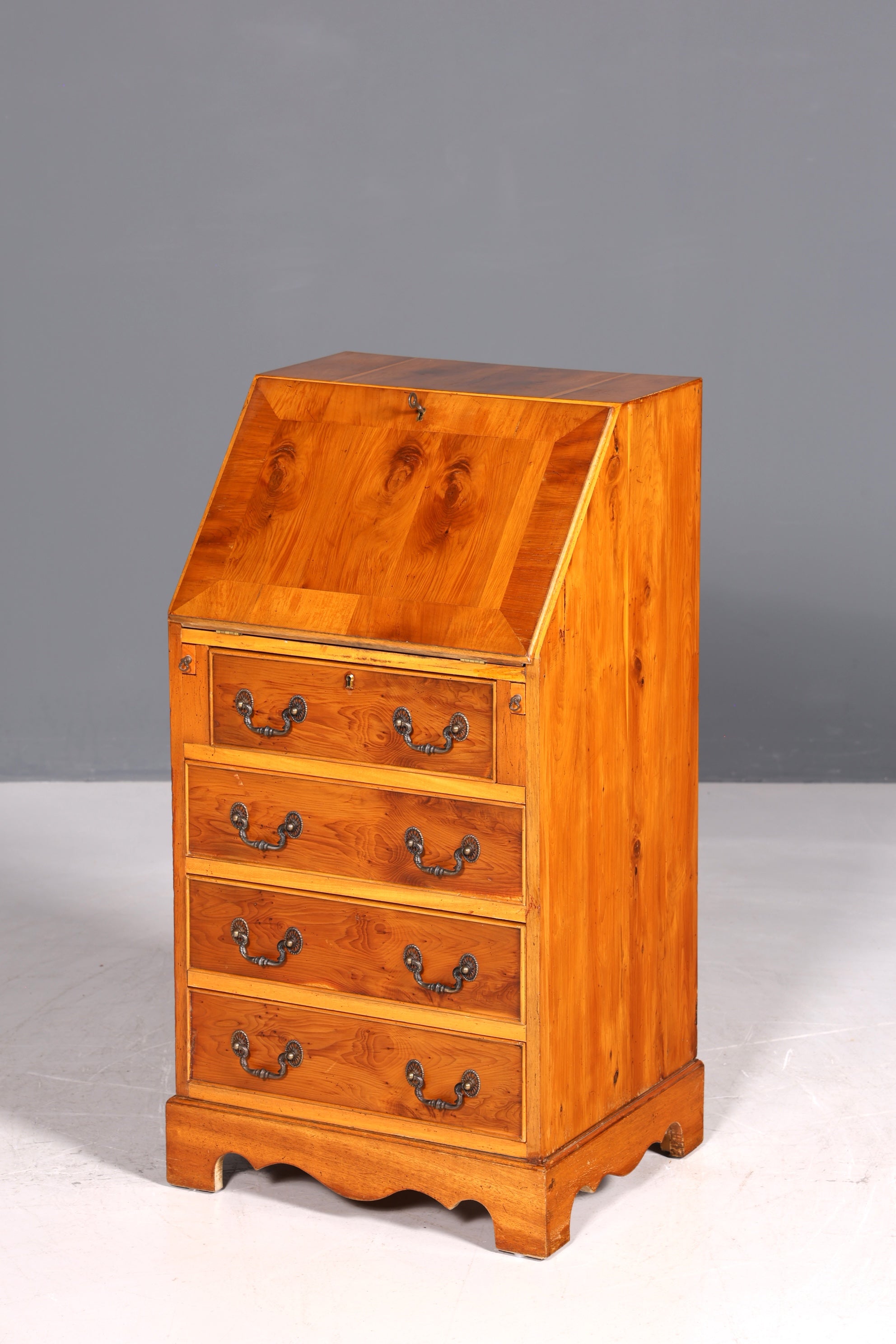 Bureau secrétaire anglais simple, bureau d&