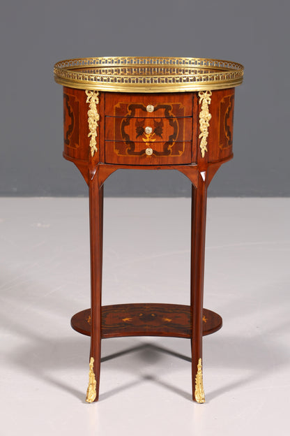 Wunderschöner Barock Louis XV Stil Beistelltisch Ablagetisch Kommode massiv Antik Stil Nachttisch