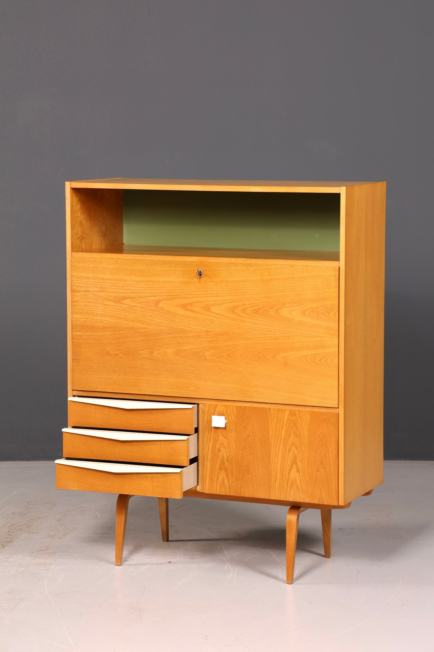Wunderschöner Hellerau Schrank Modell 427 Mid Century Sekretär Vintage Schreibschrank Design Retro Highboard Esche
