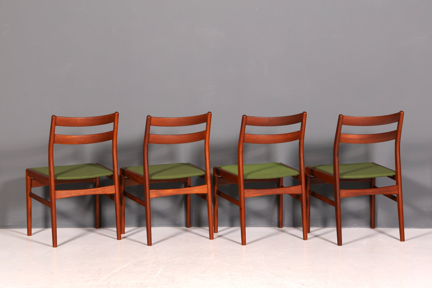 4x Mid Century Teak Holz Stühle Made in Denmark Retro Stuhlset Danish Design Küchenstühle