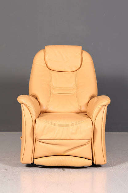 Magnifique fauteuil relax Himolla en cuir véritable beige, fauteuil TV et fauteuil de repos avec fonction d’inclinaison, style vintage