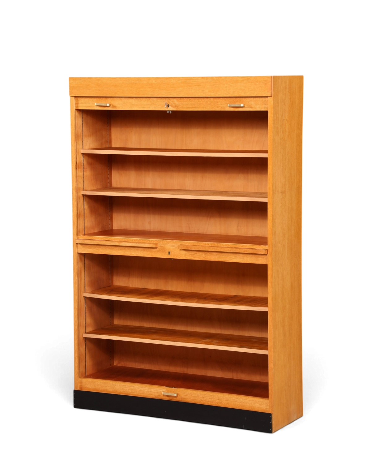 Hauptstadt Möblerei Rollladenschrank aus massivem Holz im Bauhaus Stil mit höhenverstellbaren Regalböden