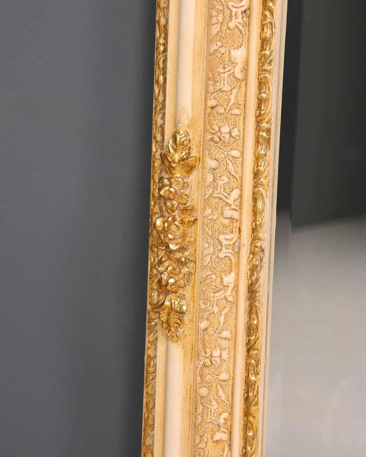 Stilvoller Prunk Barock Stil Standspiegel Antik Stil Gold Creme Ornament Flurspiegel Spiegel Wandspiegel