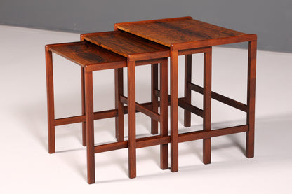 Ensemble de tables Filigranes du milieu du siècle, tables basses en palissandre, lot de 3 tables gigognes vintage, tables d’appoint découpées au laser