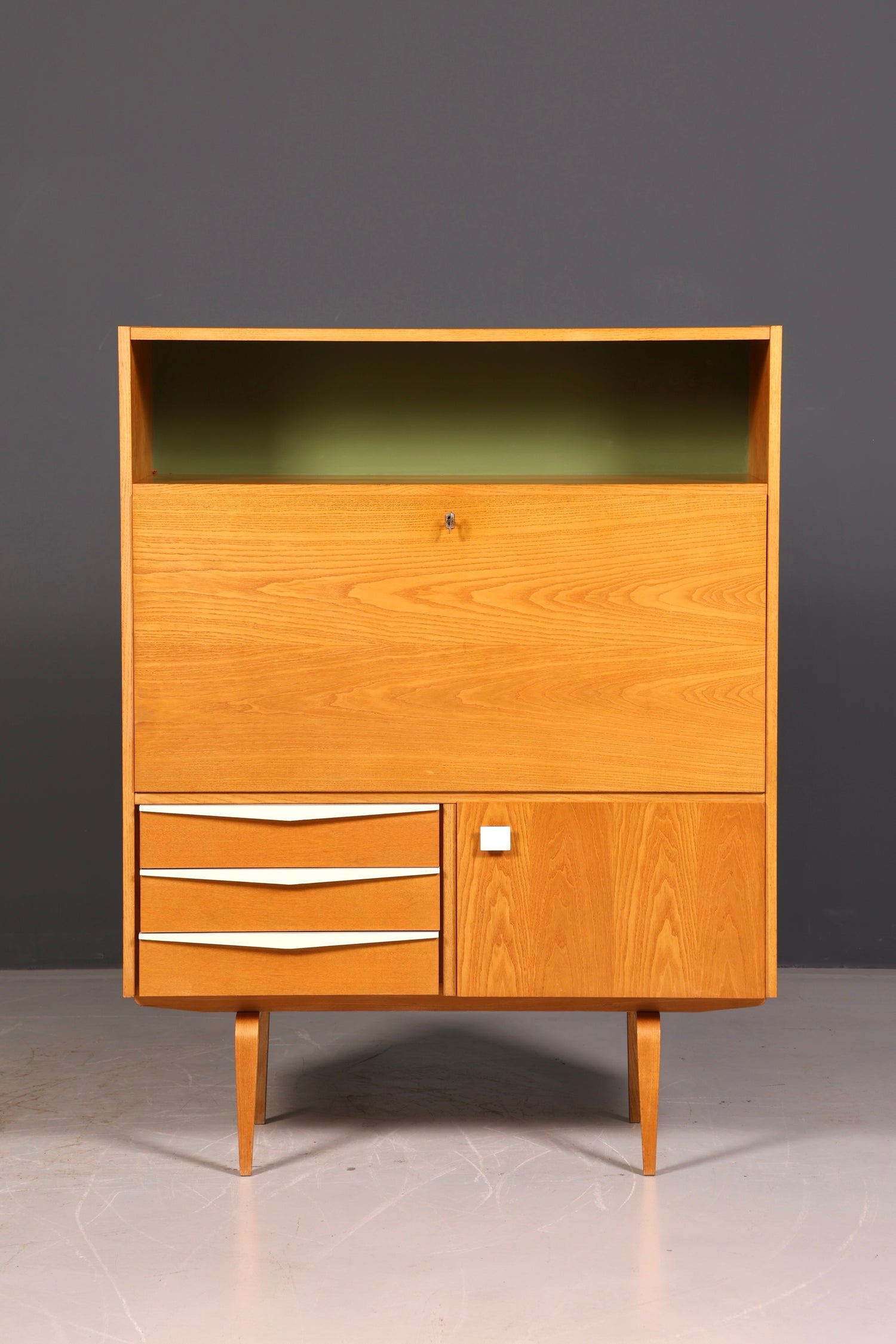Wunderschöner Hellerau Schrank Modell 427 Mid Century Sekretär Vintage Schreibschrank Design Retro Highboard Esche