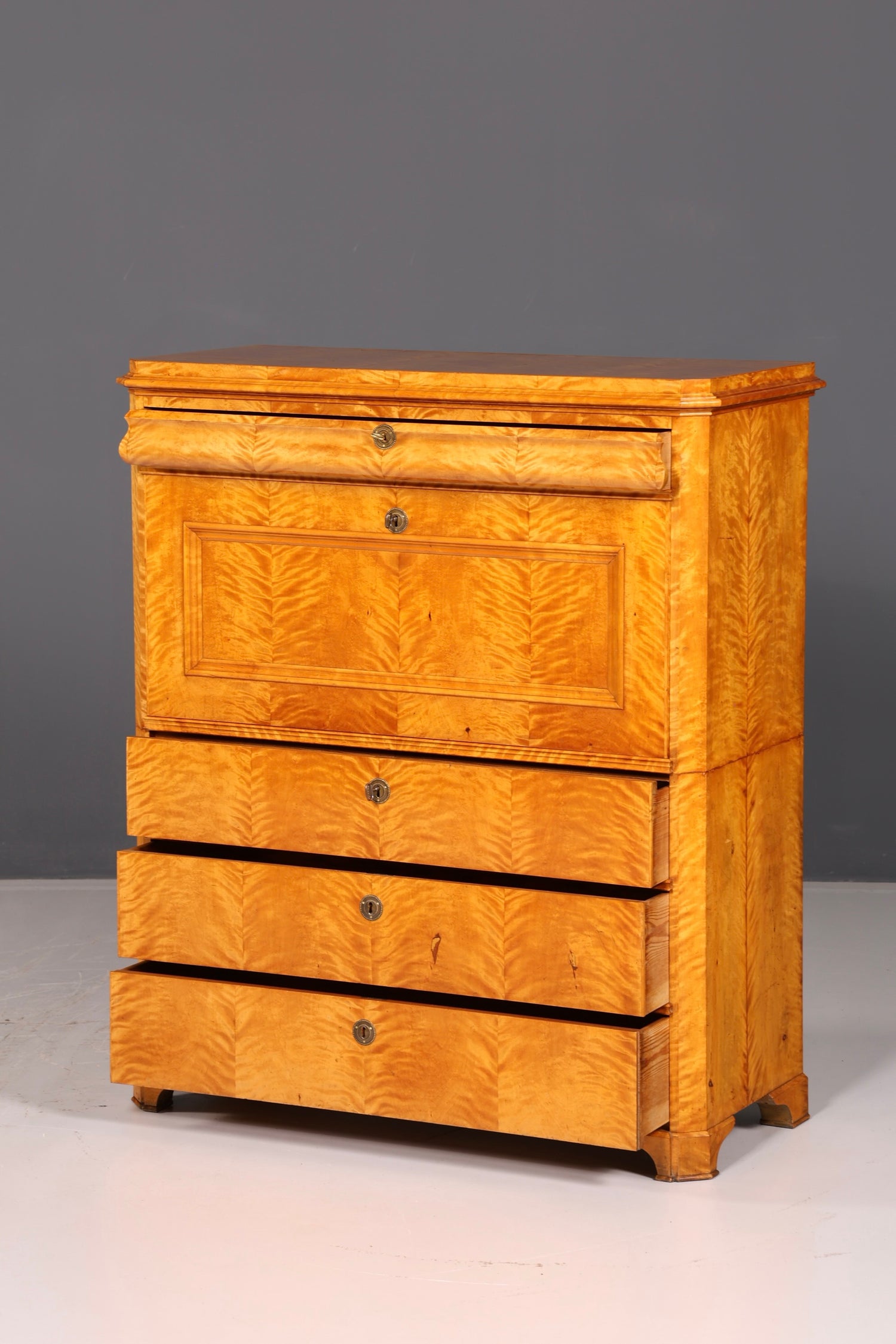 Impressionnant secrétaire Biedermeier, chiffonnier, commode antique, meuble de bureau, commode à écrire, bahut haut.