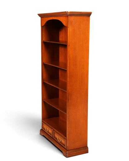 Hauptstadt Möblerei Selva Bücherregal aus massivem Holz mit höhenverstellbaren Böden und zwei Schubladen im klassischen Stil